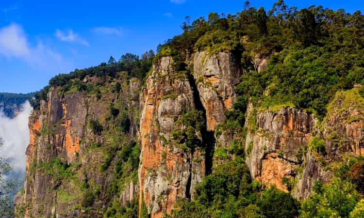 pillar rock in kodaikanal